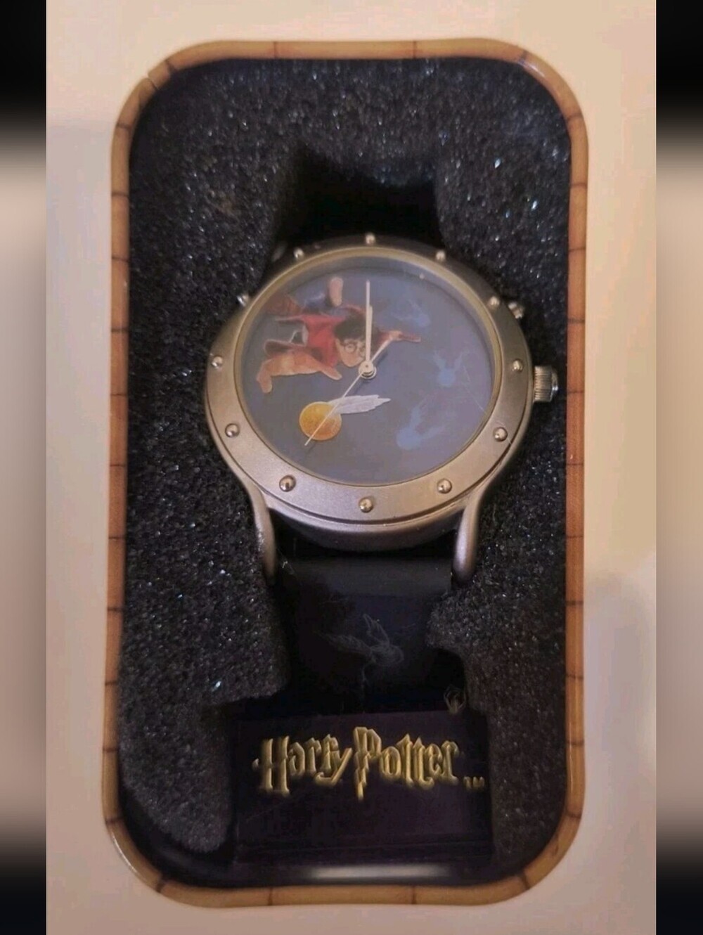 Vintage 2001 Harry Potter Quidditch Flying Watch Magical Timepiece WB Tin